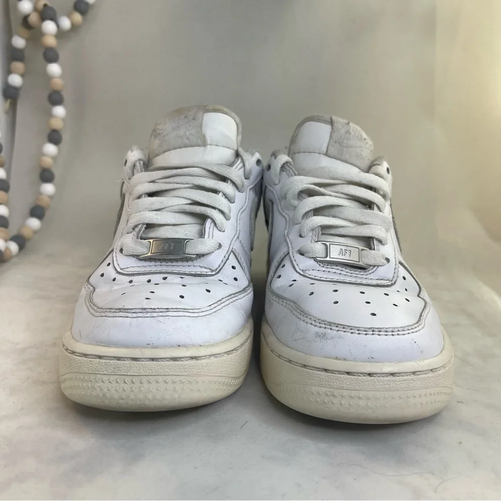 Nike Nike Air Force 1 Low White sneakers DD8959-100 Size 6 - Picture 2 of 8